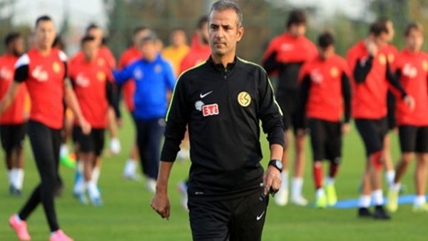 İsmail Kartal Eskişehirspor'da ilk idmanına çıktı