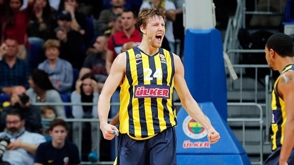  Jan Vesely Brooklyn potasını dağıttı! 