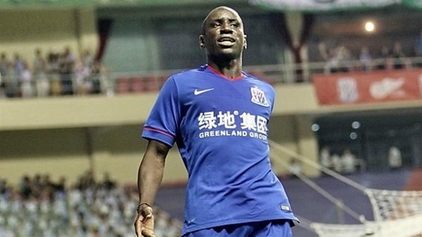 Demba Ba durdurulamıyor