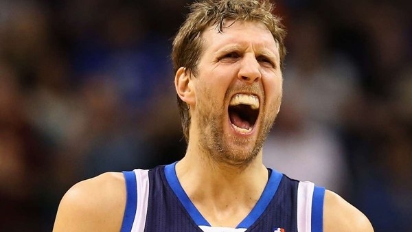 Dirk Nowitzki'nin kariyerindeki ilk 20 sayılık performansı