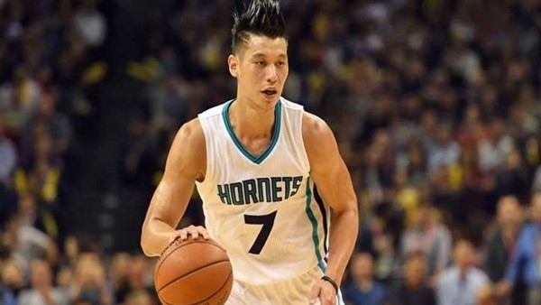 Jeremy Lin göz kamaştırdı