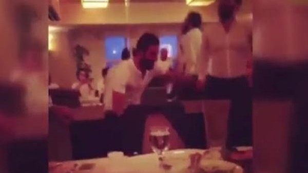 Halay başı Arda Turan