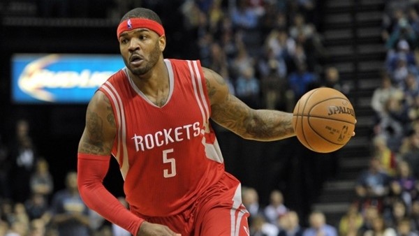 Josh Smith tek elle smacı bastı