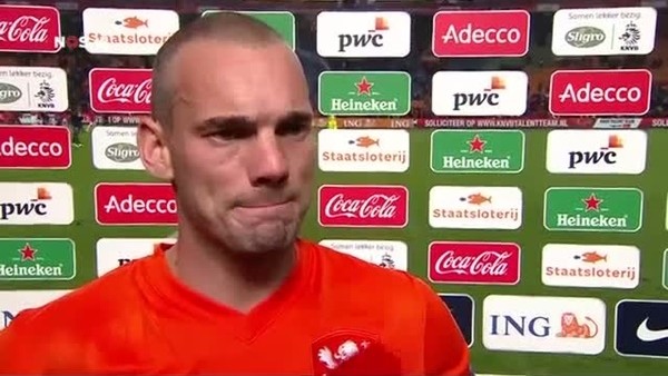 Sneijder gözyaşlarını zor tuttu