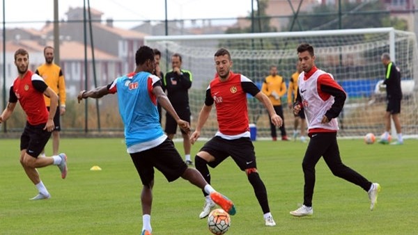 Eskişehirspor'da Akhisar Belediyespor maçı hazırlıkları