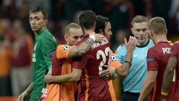 Galatasaray-Benfica gazete manşetleri