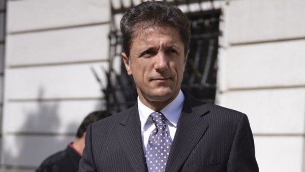 Galatasaray taraftarından Popescu'ya doğum günü kutlaması