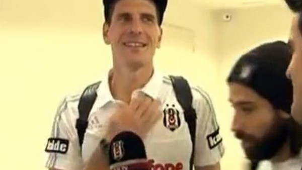 Mario Gomez'den eğlenceli röportaj