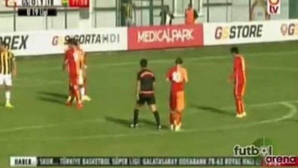 U19 Derbisinde harika frikik golü