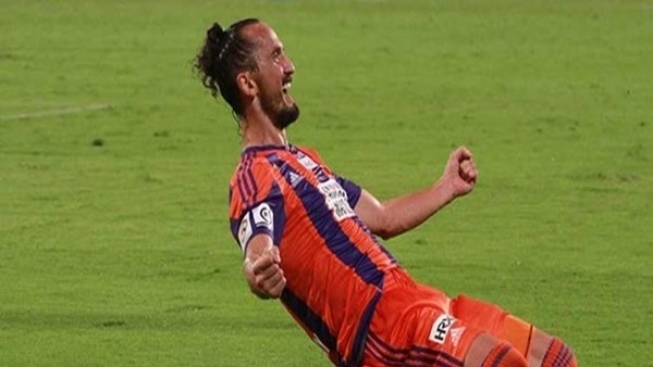 Tuncay Şanlı gollerine Hindistan'da devam diyor