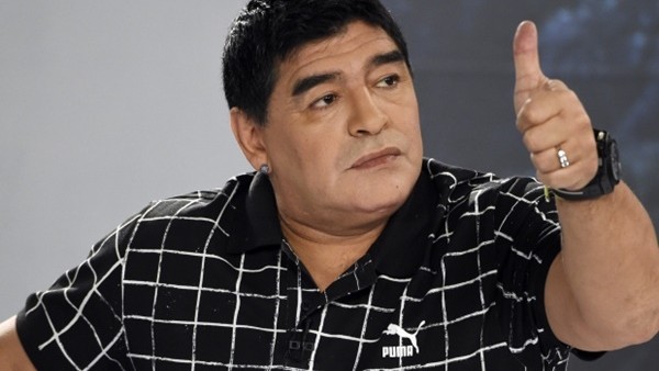 Maradona yine kendinden geçti