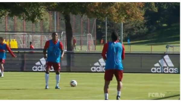 Thiago ve Costa antrenmanda coştu!