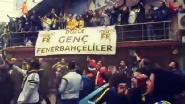 Fenerbahçe taraftarı maç saatini bekliyor