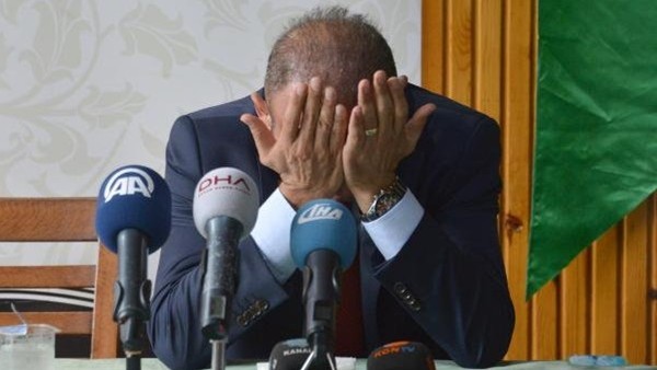 Deniz Çoban ağlayarak hakemliği bıraktı