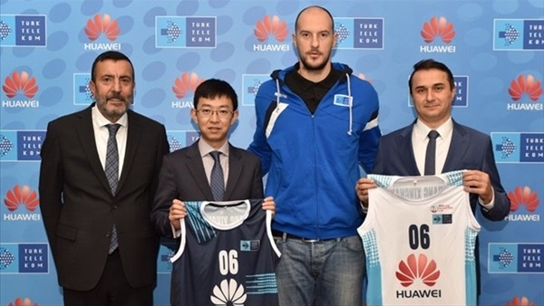 Türk Telekom'dan Dev Sponsorluk Anlaşması