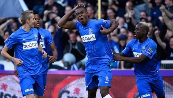 Taraftarı maymun sevinciyle protesto etti