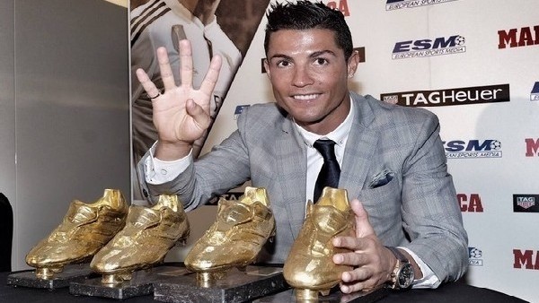 Ronaldo 4. Altın Ayakkabı'sını aldı