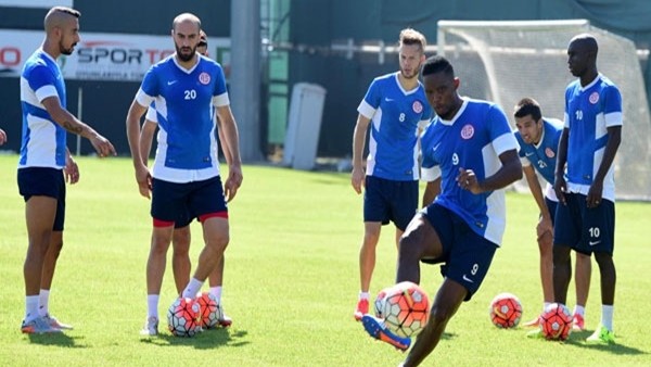 Antalyaspor, Bursa'ya galibiyet için gidiyor