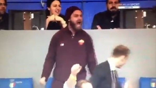 Roma derbisinde De Rossi'nin gol sevinci