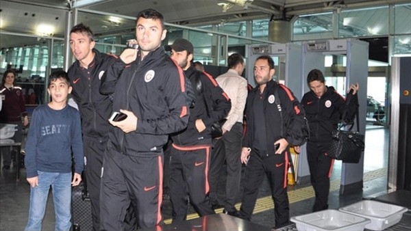 Galatasaray, Benfica maçı için Lizbon'a gitti