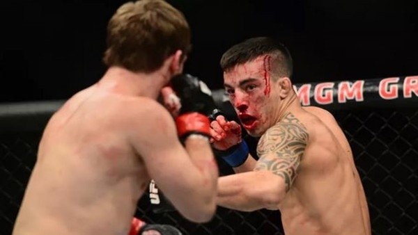 Rakibine hiç merhamet etmedi