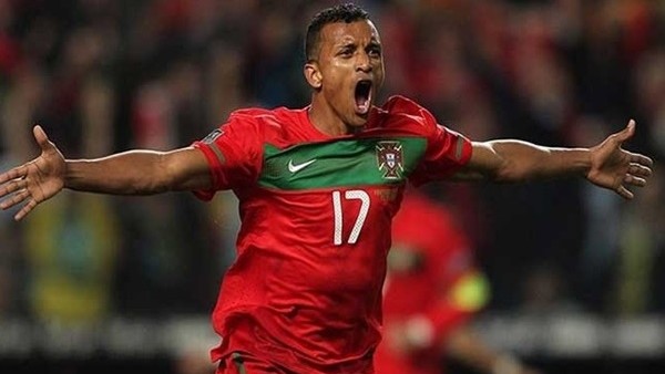 Fenerbahçeli yıldızdan ilginç frikik golü