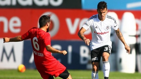 Beşiktaş 4 penaltılı maçta Ümraniyespor ile berabere kaldı
