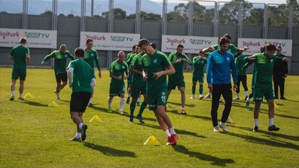 Bursaspor'da Serdar Aziz antrenmana çıktı