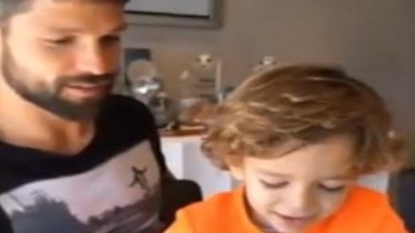 Diego'nun oğlu Türkçe'yi söktü