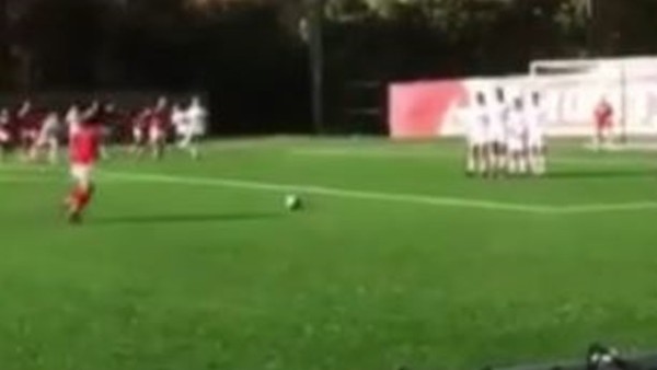 Yok böyle gol! Ne Messi ne Ronaldo...