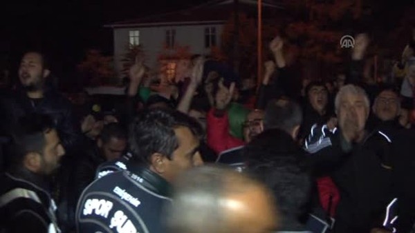 Taraftar Eskişehirspor yönetimini protesto etti