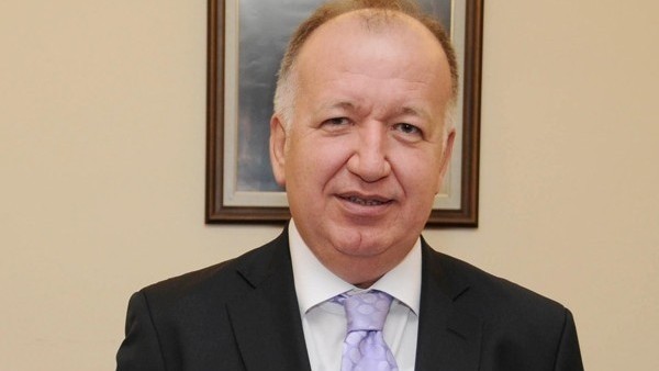 Gencer: 'Ronaldinho ve Pirlo Antalyaspor'a gelmeye hazır'