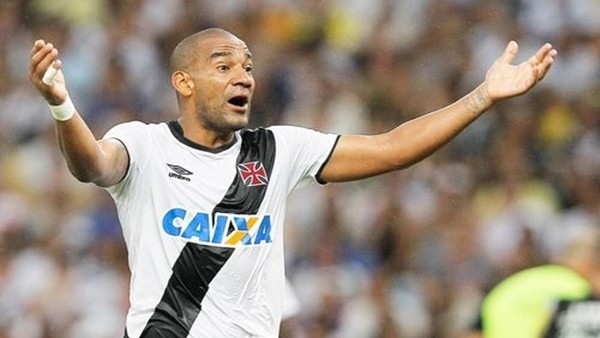 Gözünü çıkartıyordu