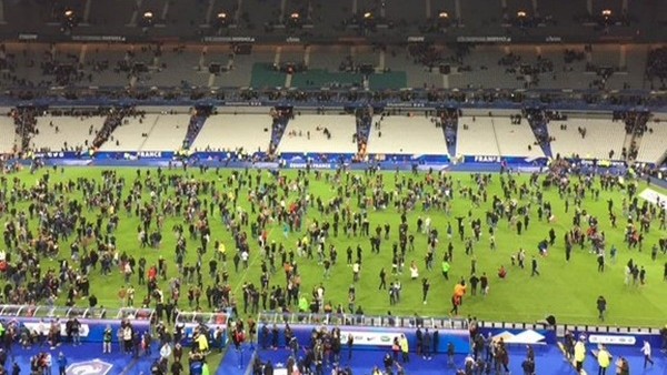 Fransa-Almanya maçı sonrası statta can pazarı