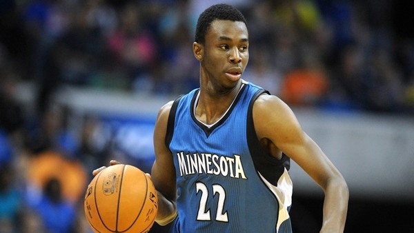Andrew Wiggins potayı kırıyordu...