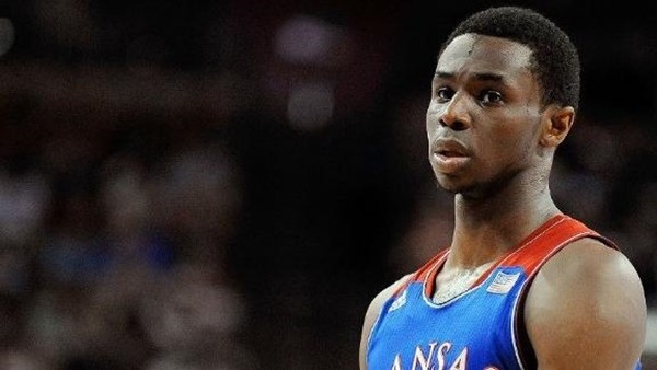 Andrew Wiggins az kalsın potayı kırıyordu!