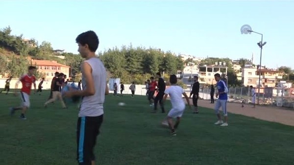 Yeni Suriyenin futbolcuları Türkiye'de yetişecek