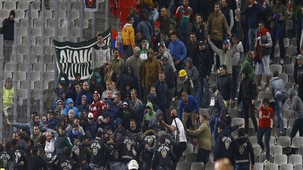 Lokomotiv taraftarları taşkınlık çıkardı