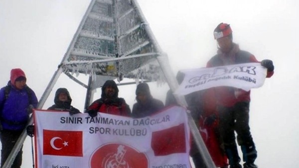 Türk dağcılardan Fas'ta zirve tırmanışı
