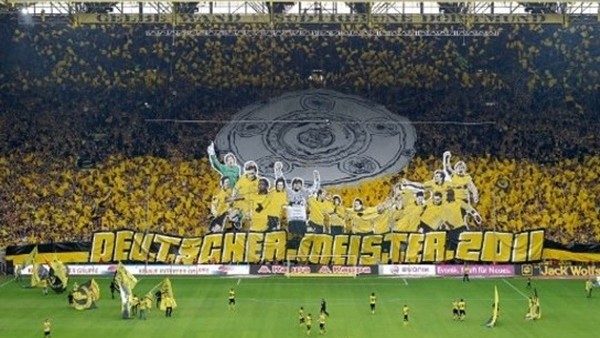 Signal Iduna Park'ın inanılmaz atmosferi