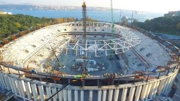 Vodafone Arena'nın son hali ve çatısı havadan böyle görüntülendi