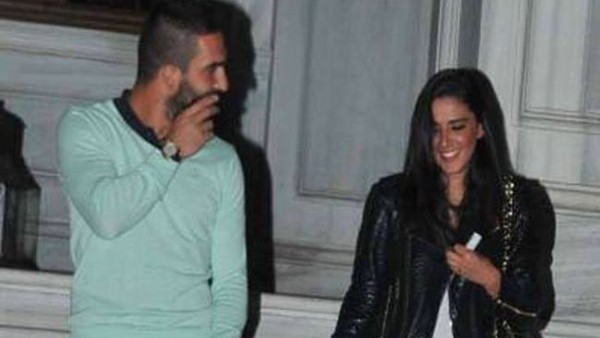 Aslıhan'dan Arda'ya: 'Fener'de oynar mısın aşkım?'