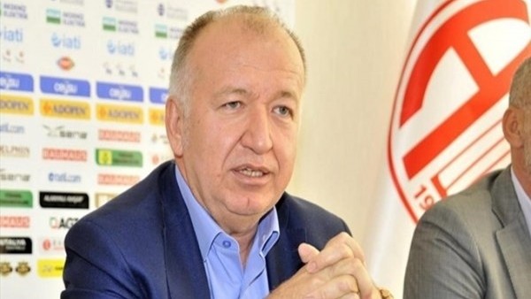 Gencer: 'Hem Pirlo hem Ronaldinho Antalyaspor'a gelmeye hazır'