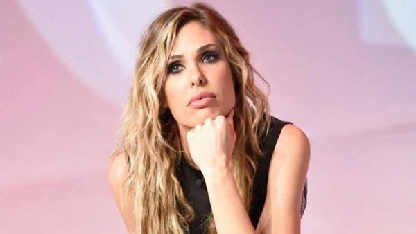 Sunuculuğa böyle veda etti