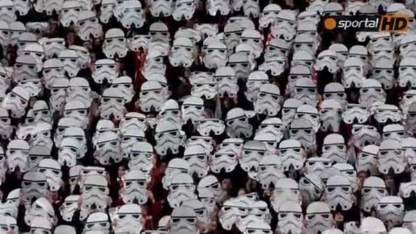 CSKA Sofia taraftarlarından çılgın Star Wars koreografisi!