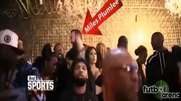 Bucks ekibi 'kucak dansı'ndan parkelere