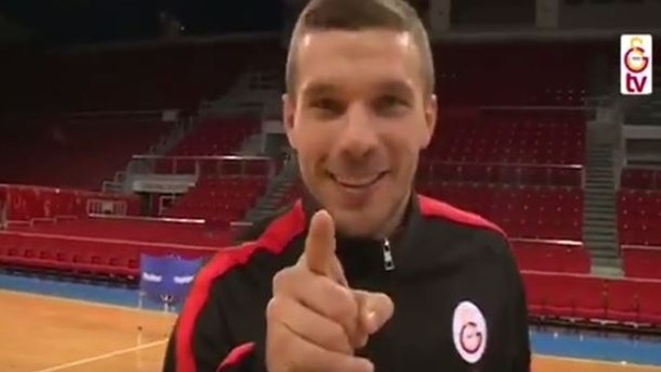 Podolski, Curry'e rakip oldu 