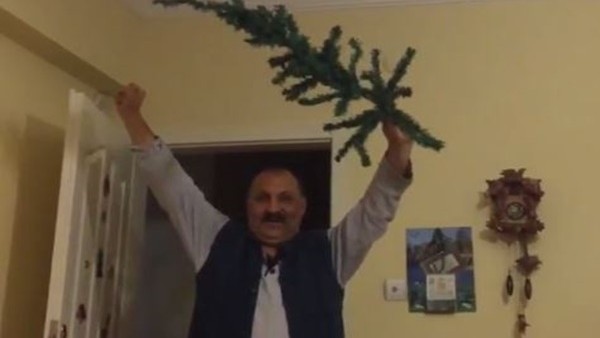 Beşiktaş taraftarı devreyi lider bitirmeyi kutluyor 