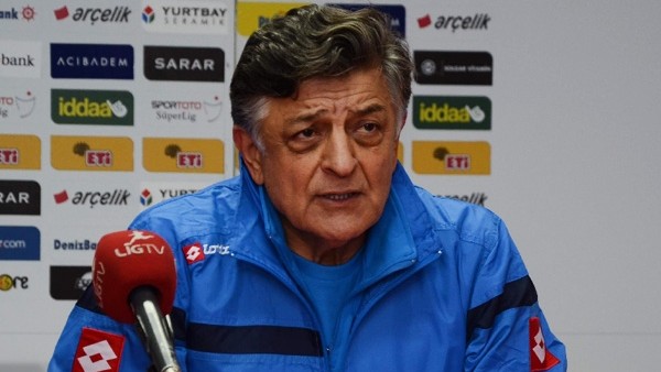 Yılmaz Vural: 'Futbol hata affetmiyor'