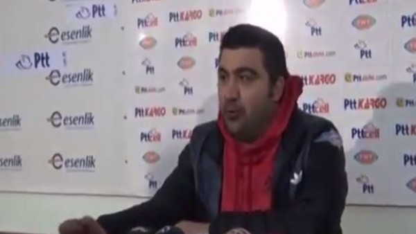 Ümit Özat'tan gergin basın toplantısı! 